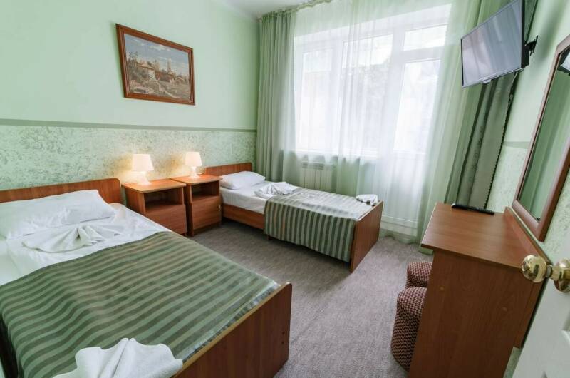 «Полулюкс» 2-комнатный 4х местный с балконом