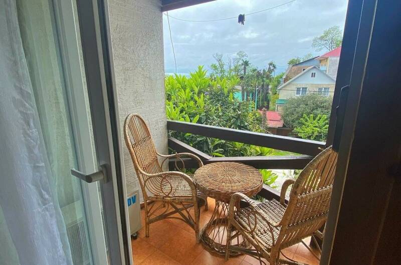 «Стандарт» с балконом и видом на море «4»