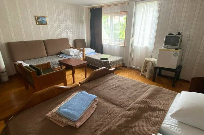 Номер «Стандарт» с балконом и видом на горы «3В»