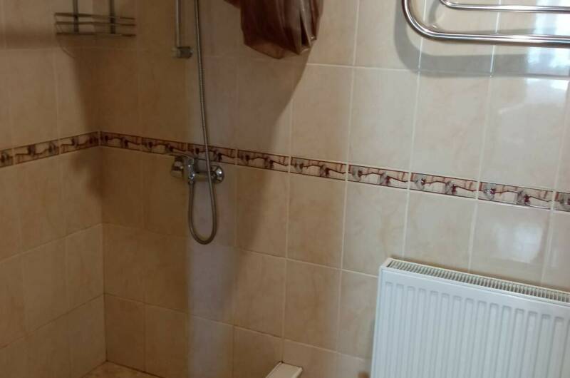 Квартира двухкомнатная с кухней и балконом