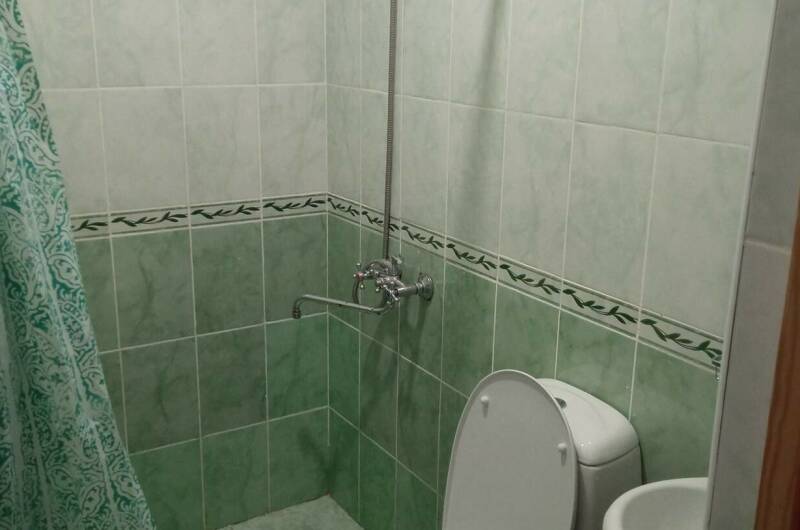 Однокомнатный 4-мест. на 2 этаже, балкон по этажу