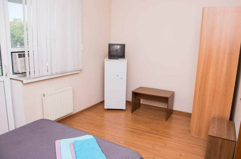 Шестиместный двухкомнатный номер