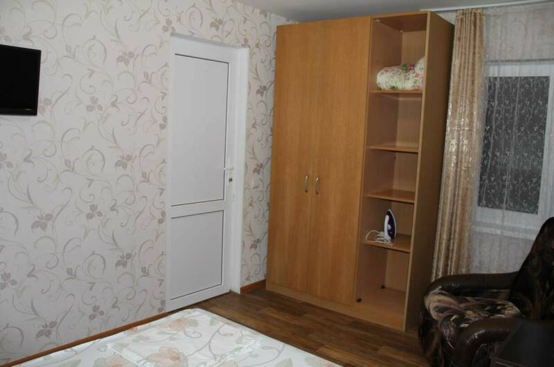 Двухкомнатная пятиместная с кухней