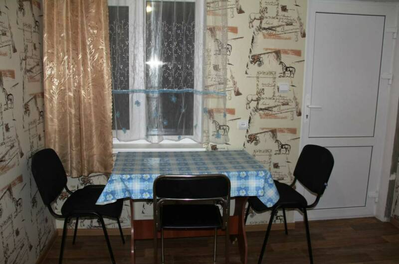 Двухкомнатная пятиместная с кухней