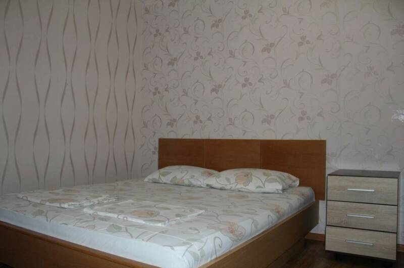 Двухкомнатная пятиместная с кухней