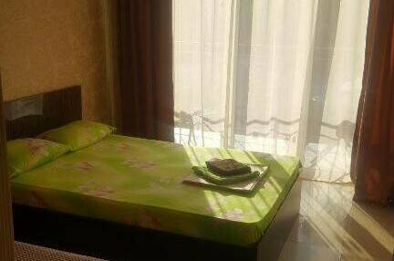 Трехместный номер с балконом