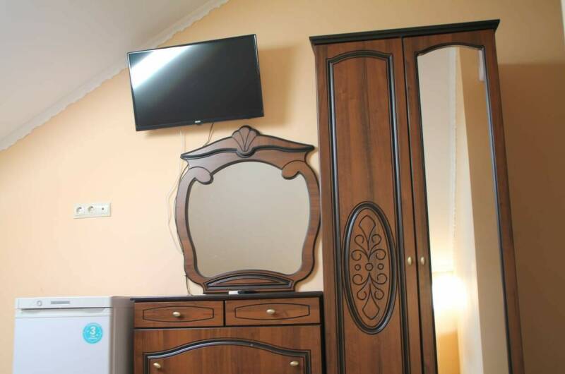 Номер «Стандарт» 3-х местный. Мансарда