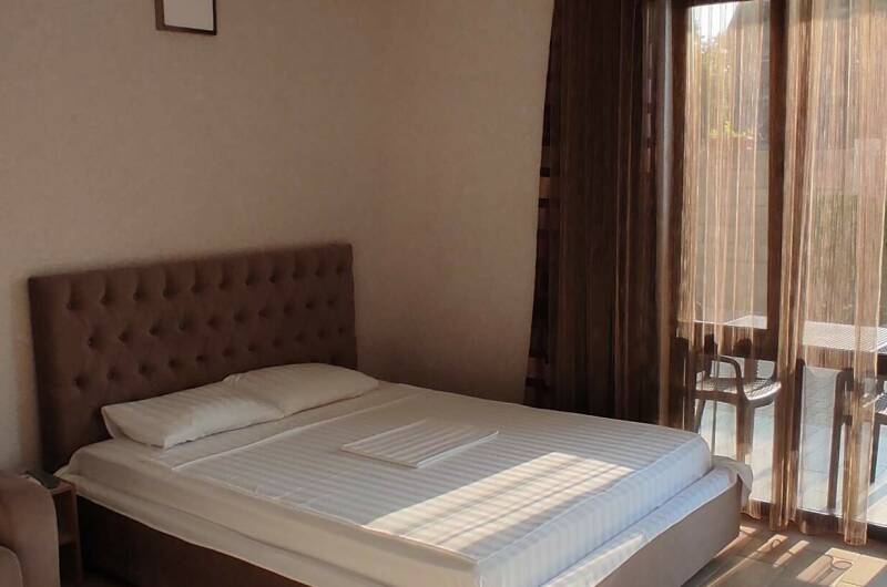 Двухместный номер с собственной ванной комнатой