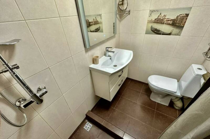 № 9 Трехместный на 2 м этаже