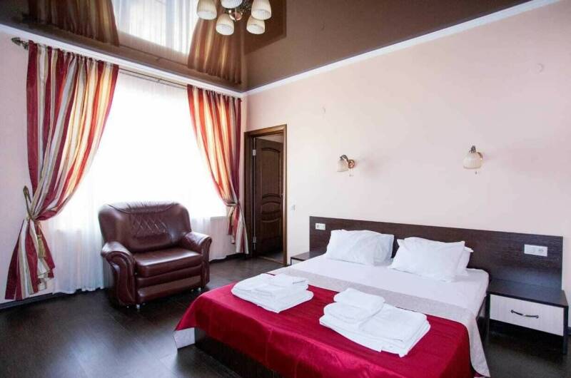 Пяти-, семиместный «Люкс»