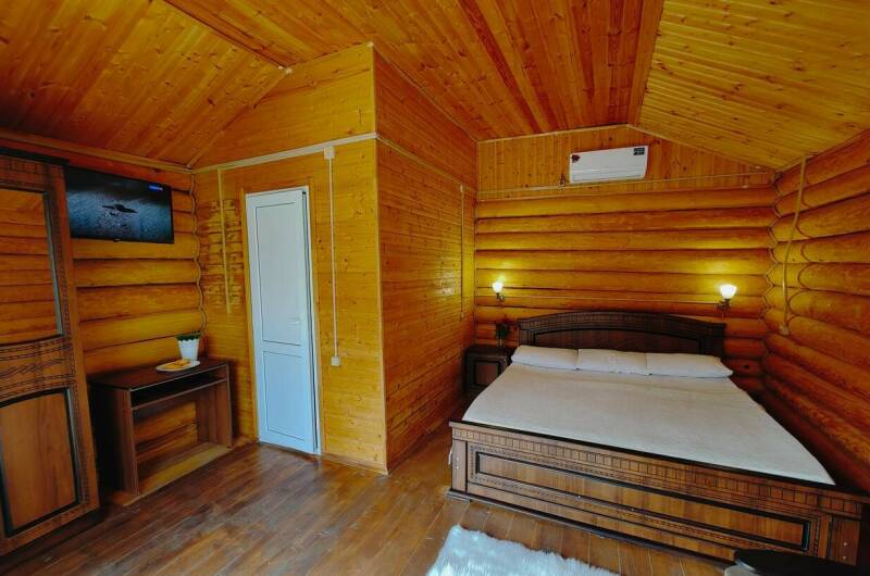 1-комнатный 4-х местный Домик