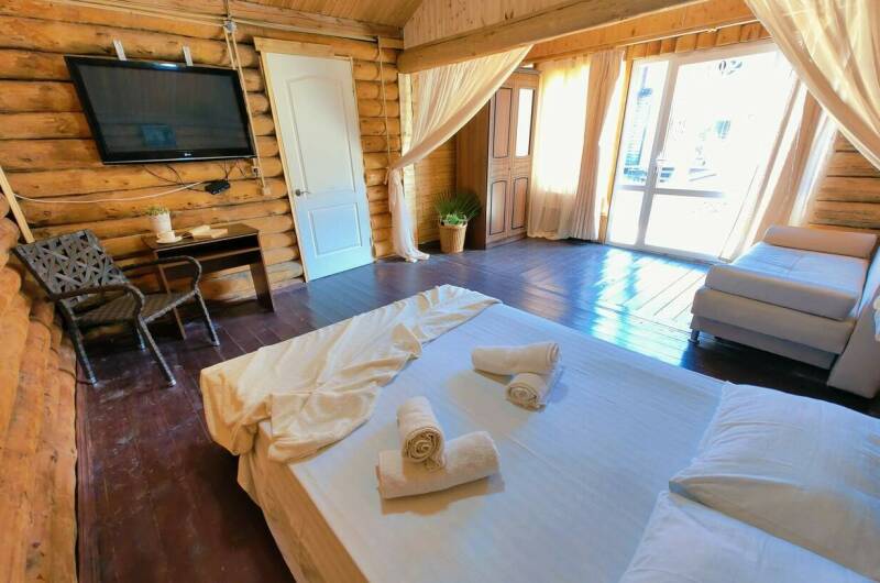 2-х комнатный 1-но этажный с террасой на 7 чел