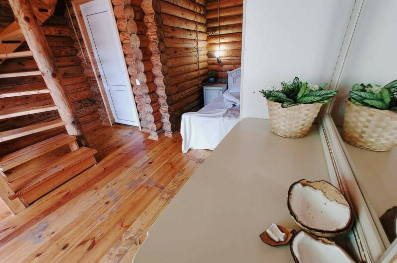 2-х комнатный 2-х этажный с балконом на 8 чел