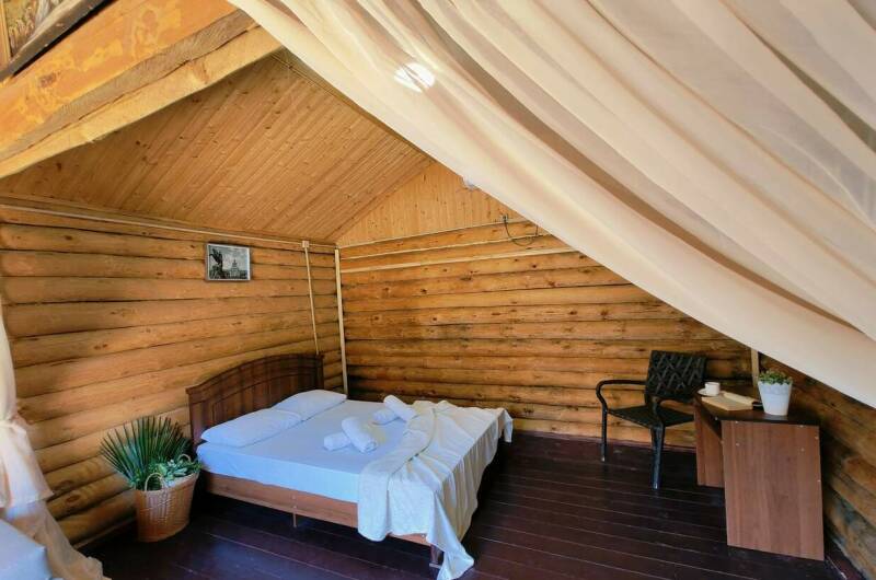 2-х комнатный 1-этажный с мини-кухней и террасой