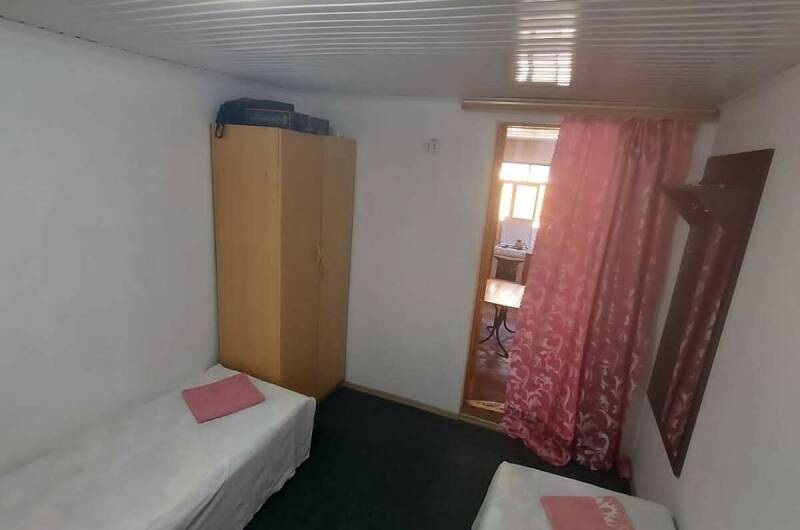 Эконом Трехместный