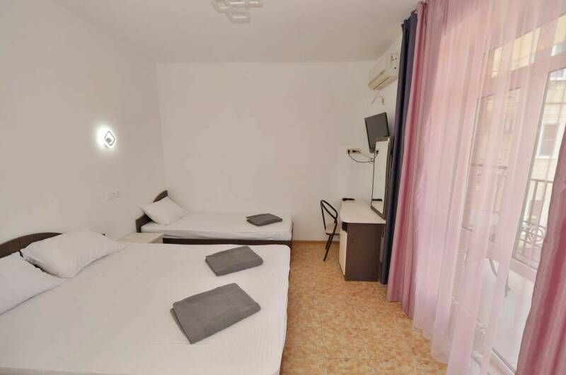 Трехместный «Полулюкс» с балконом