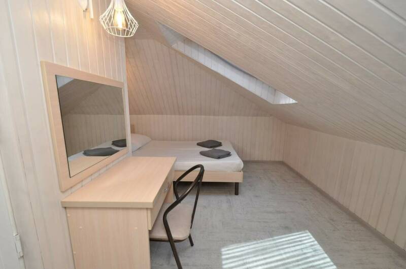 Двухкомнатная мансарда 5-ти местный