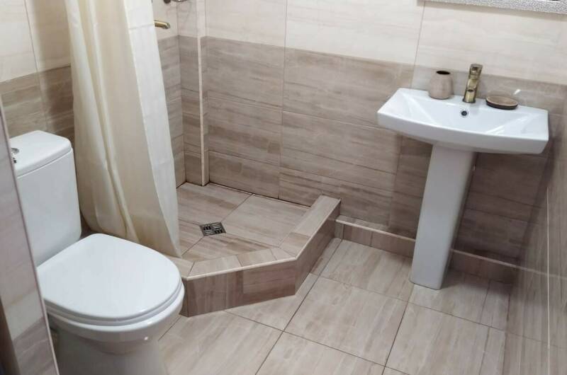 Трёхместный номер с балконом