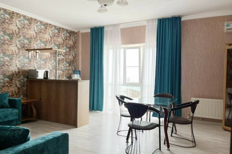 Двухкомнатный «Семейный» с видом на море