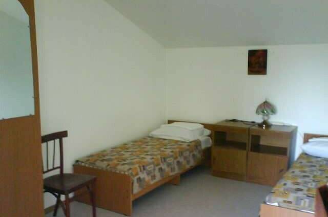 «Эконом» трехместный