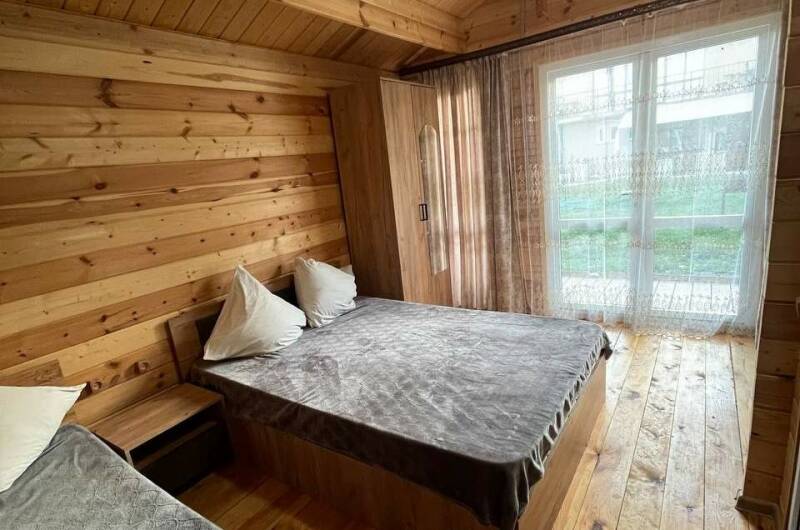 Трехместный домик