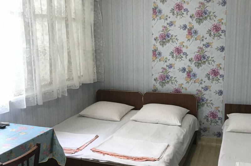 Трехместный номер № 3