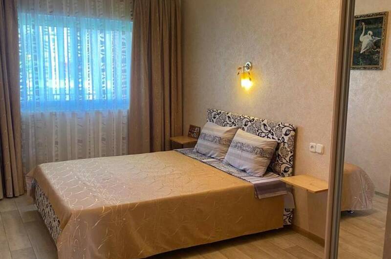 Апартаменты с кухней, балконом и тремя спальнями