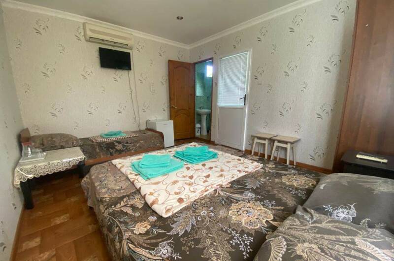 Трехместный номер с видом на море