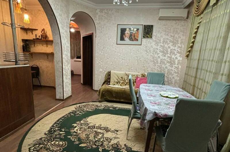 Апартаменты 3х комнатный с кухней и удобствами