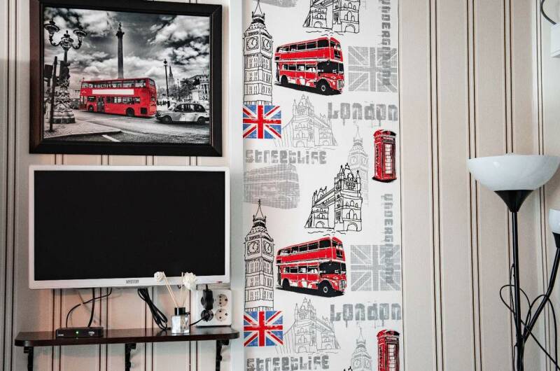 «London»