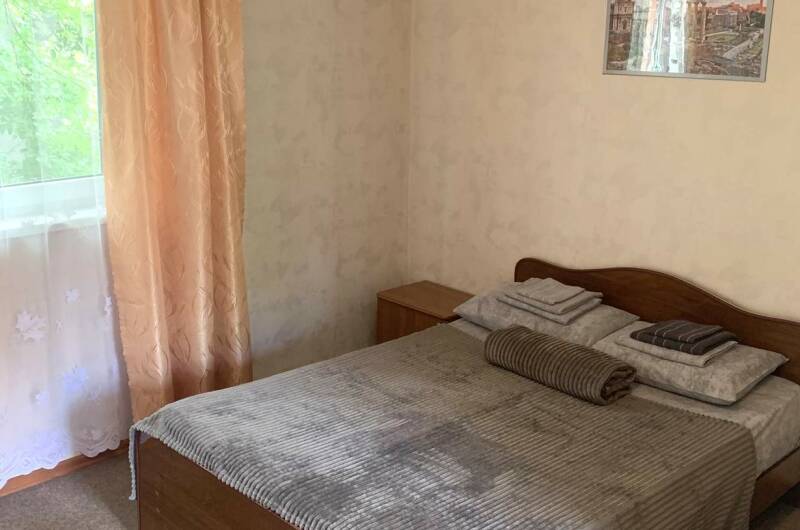 Трехместный номер с 1 двуспальной и 1 односпальной