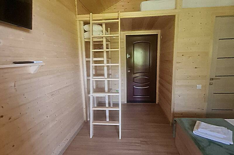 Однокомнатный деревянный домик