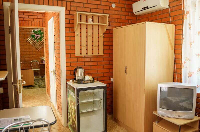 Стандарт двухкомнатный четырехместный на 2 этаже