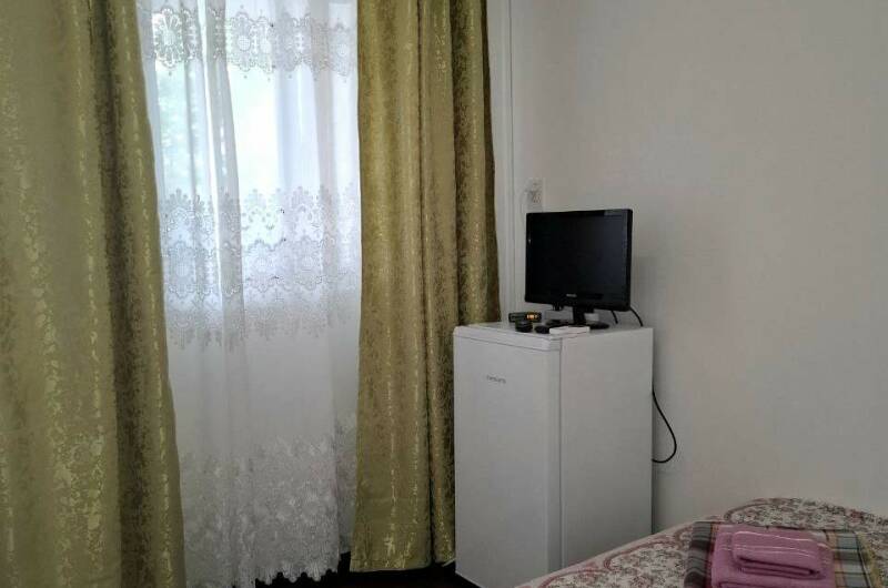 Эконом (Кондиционер, холодильник, TV, Wi-Fi)