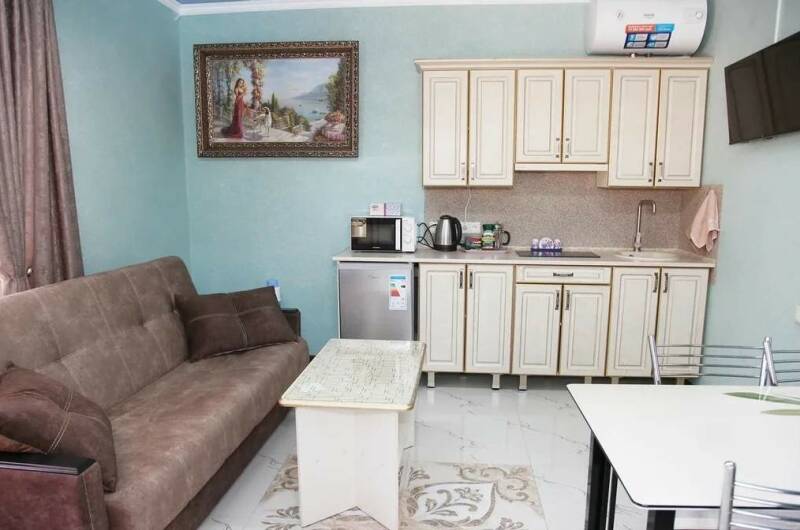 Зелёный Домик