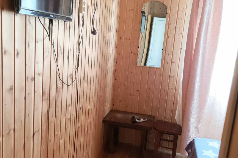 «Стандарт» двухместная с двухспальной кроватью