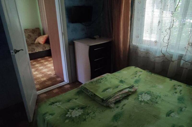 Двухкомнатный с кухней, персональной террасой