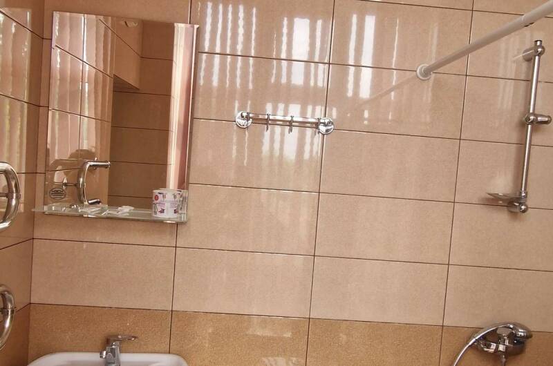 Трехместный номер с балконом