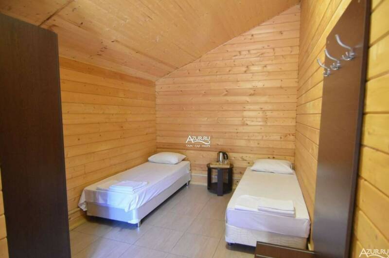 Двухкомнатный четырехместный домик