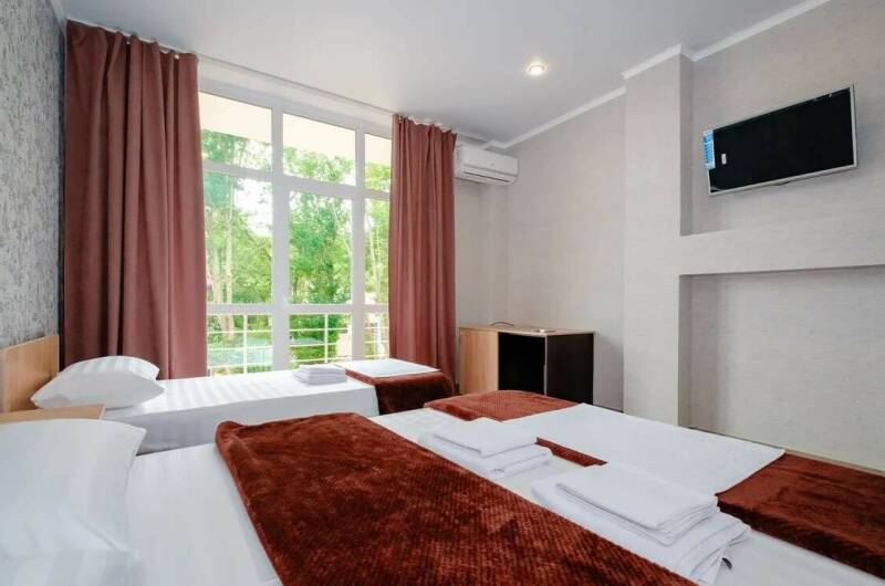 Стандартный номер с одной панорамной стеной