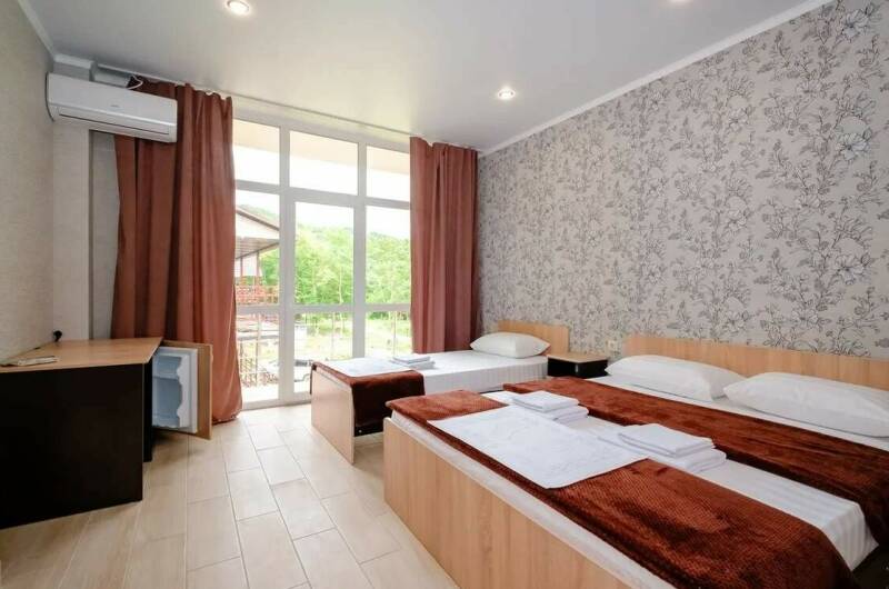 Стандартный номер с одной панорамной стеной