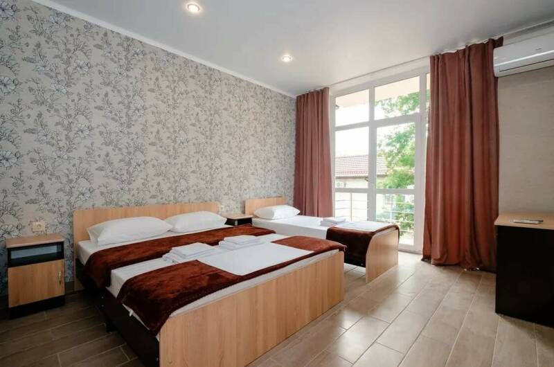 Стандартный номер с одной панорамной стеной