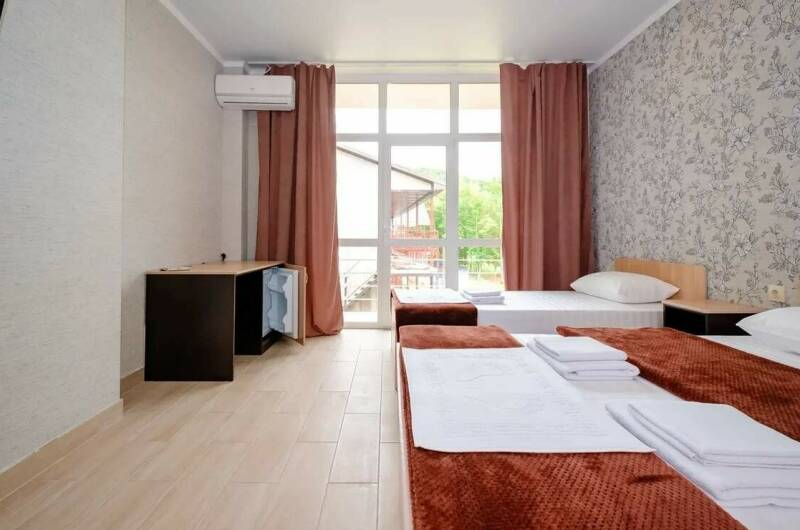 Стандартный номер с одной панорамной стеной