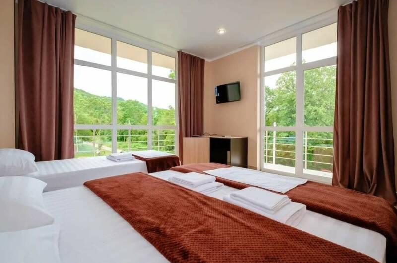 Улучшеный с двумя панорамными стенами