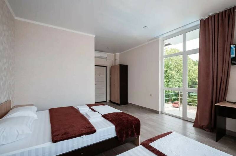 Улучшеный с двумя панорамными стенами