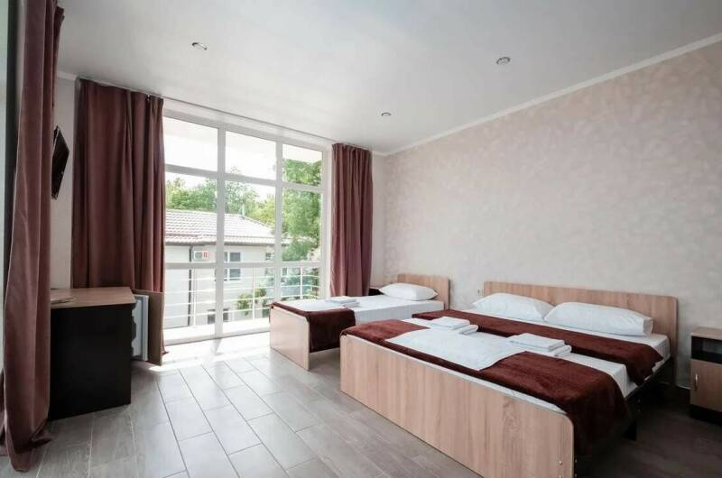 Улучшеный с двумя панорамными стенами