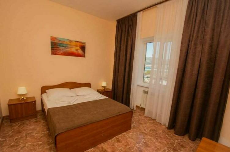 2-х комнатный 4-х местный номер с балконом (№ 9)