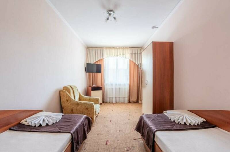 Двухкомнатный 5-ти местный «Семейный»