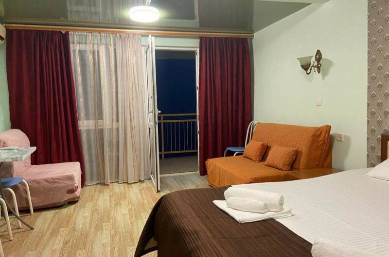 Четырехместный «Люкс» с видом на море (3 этаж)