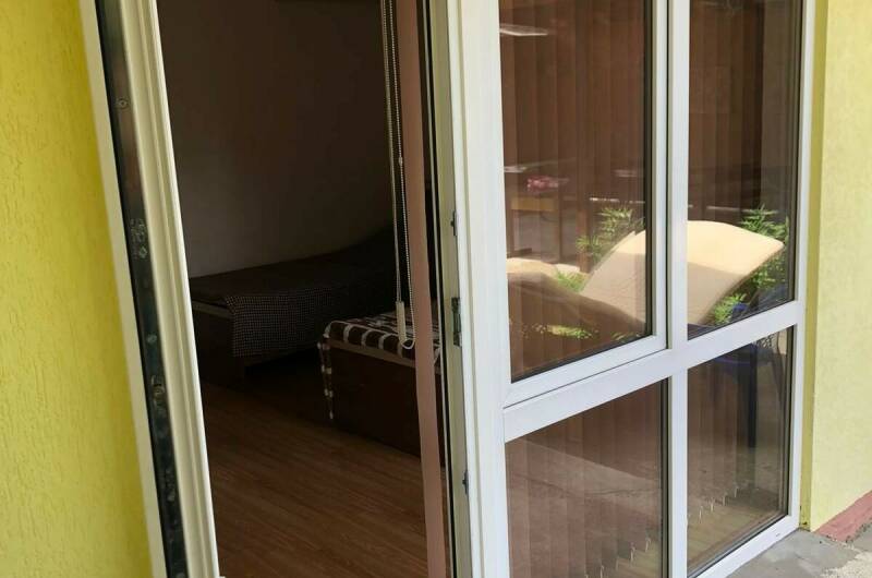 Двухместный номер «Комфорт» на первом этаже